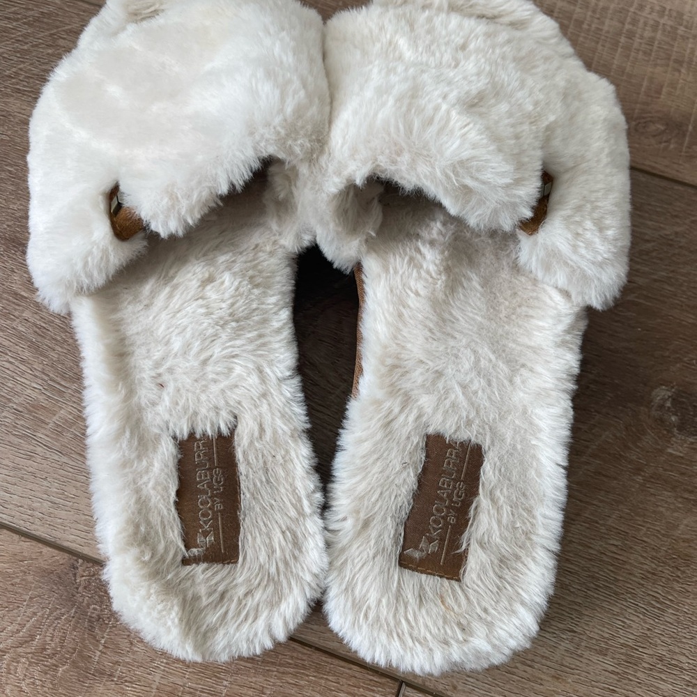 Koolaburra By Ugg Slides (New) No Tags - image 3